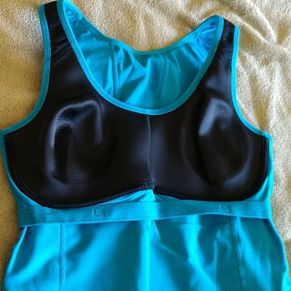 Lucy Blue Workout Tank Top with Underwire Bra - Picture 7 of 8